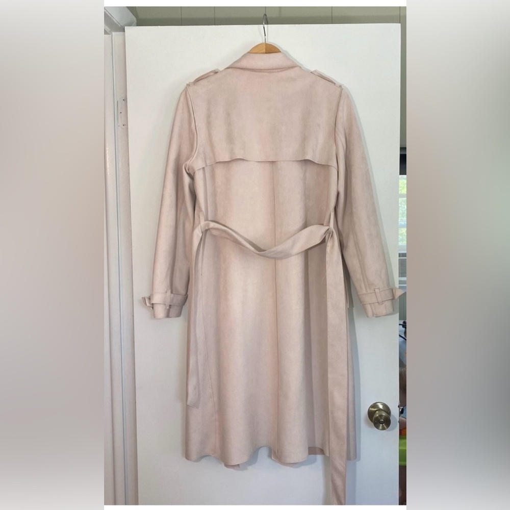 Tahari Elegant Beige Trench Coat - Picture 2 of 7
